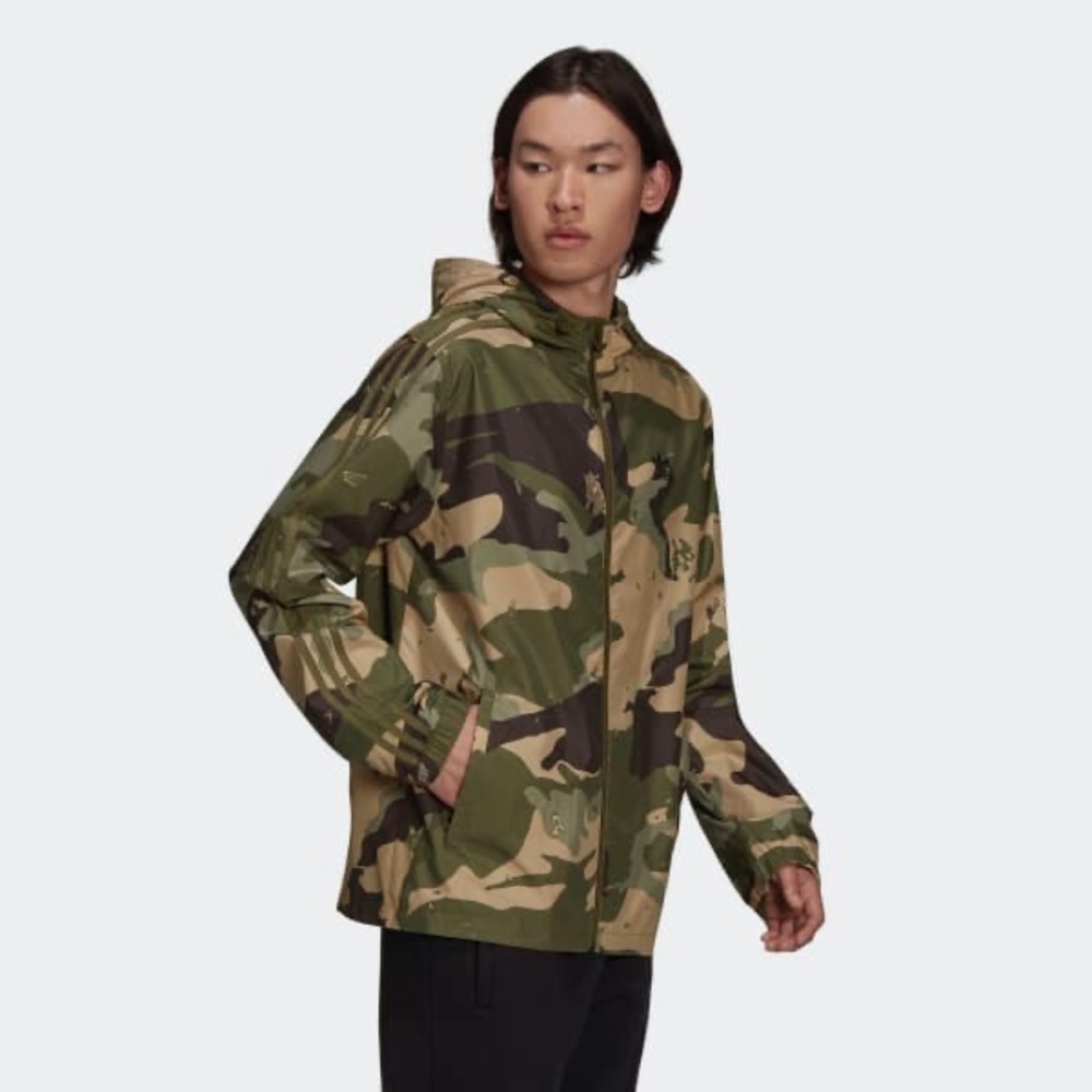 ✨Sold✨Adidas • Originals Camo Graphic Windbreaker Jacket - Picture 2 of 12
